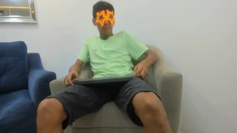 Snapshot of zane_belville chatting on 05-04-26, 12:12 Zane Belville online show from 05-04-26, 12:12