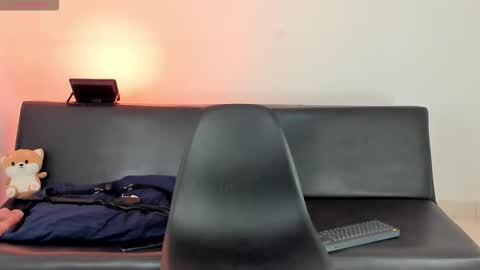 Zane Lux online show from 03-25-26, 11:05