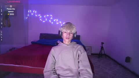 Snapshot of zanty2308 chatting on 01-16-25, 02:19 Tiiago Mallz online show from 01-16-25, 02:19