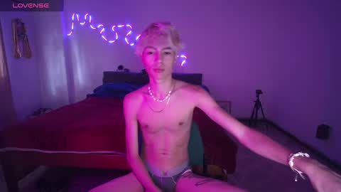 Snapshot of zanty2308 chatting on 01-17-25, 06:23 Tiiago Mallz online show from 01-17-25, 06:23