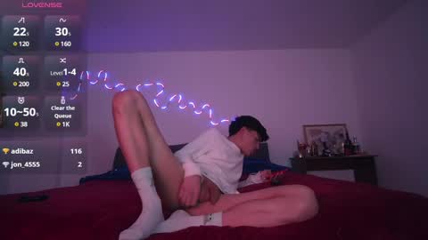 Snapshot of zanty2308 chatting on 02-04-25, 05:31 Tiiago Mallz online show from 02-04-25, 05:31