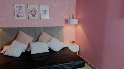 Snapshot of zara__sweet chatting on 06-05-26, 02:45 Zara Sweet online show from 06-05-26, 02:45
