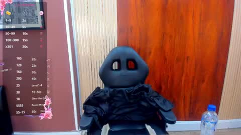 Zara online show from 10-03-25, 01:08