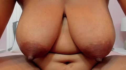 Snapshot of zara_lopez chatting on 12-30-24, 07:32 zara lopez online show from 12-30-24, 07:32