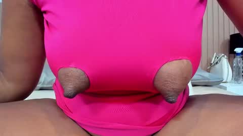 Snapshot of zara_lopez chatting on 09-13-25, 07:24 zara lopez online show from 09-13-25, 07:24