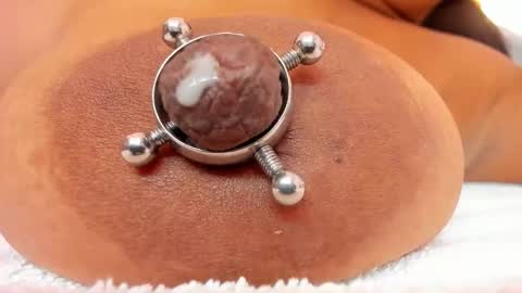 Snapshot of zara_lopez chatting on 11-11-25, 07:47 zara lopez online show from 11-11-25, 07:47