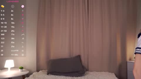 Snapshot of zara_shine chatting on 11-09-25, 05:33 Criss online show from 11-09-25, 05:33