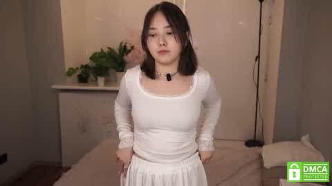 Snapshot of zara_shine chatting on 11-28-25, 06:16 Criss online show from 11-28-25, 06:16