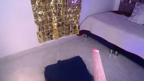 Snapshot of zaracollinx chatting on 01-30-25, 01:33 Zara online show from 01-30-25, 01:33