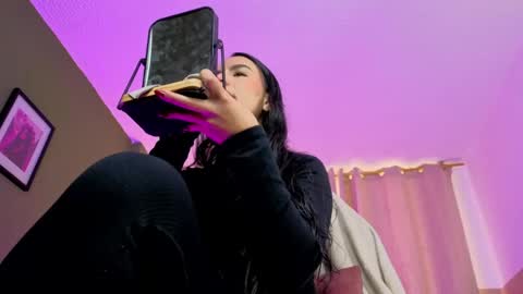 Zara . online show from 04-17-26, 01:14