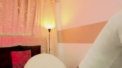 Snapshot of zaradulce chatting on 06-30-26, 12:39 Zara . online show from 06-30-26, 12:39