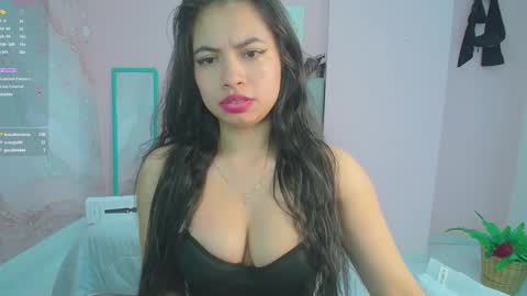Snapshot of zarah_torres chatting on 01-07-25, 07:17 Zarah online show from 01-07-25, 07:17