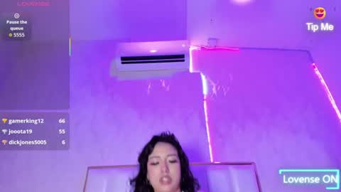 Snapshot of zarahfoster chatting on 07-28-26, 03:21 online show from 07-28-26, 03:21
