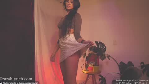 Miss Lynch   Next show  2911 online show from 02-26-25, 12:49