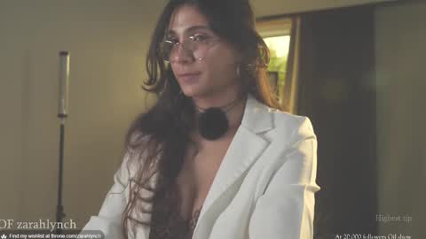 Miss Lynch   Next show  2911 online show from 11-04-25, 10:09