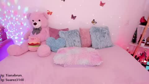 Snapshot of zaratorres_ chatting on 03-04-25, 03:26 Zara online show from 03-04-25, 03:26