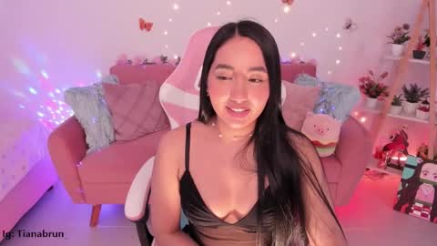 Snapshot of zaratorres_ chatting on 10-11-25, 10:52 Zara online show from 10-11-25, 10:52