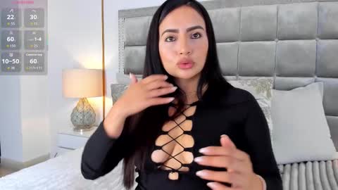 Snapshot of zaravesari chatting on 01-13-26, 08:03 Zara Vesari online show from 01-13-26, 08:03