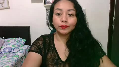 Snapshot of zaray_45bella chatting on 06-07-26, 08:45 zaray online show from 06-07-26, 08:45