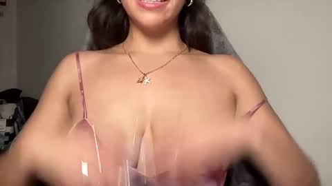 Snapshot of zarayaa_v chatting on 01-10-26, 01:13 zarayaa_v online show from 01-10-26, 01:13