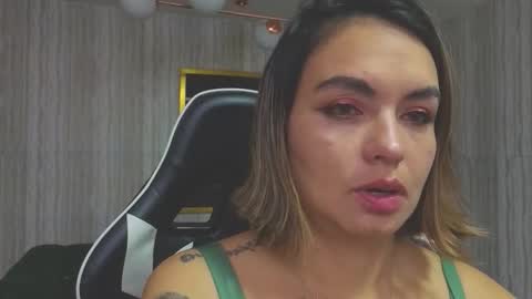 Isabella online show from 01-18-26, 12:42