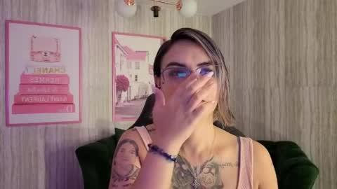 Isabella online show from 04-26-26, 12:47