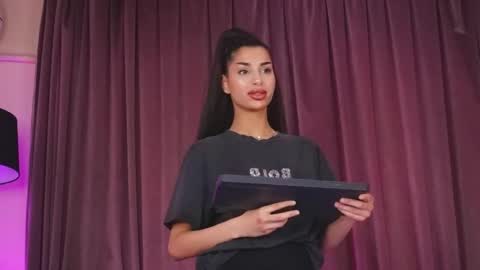 zariaavera online show from 05-11-26, 05:46
