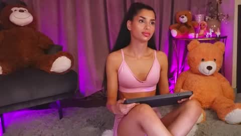 zariaavera online show from 05-16-26, 12:18