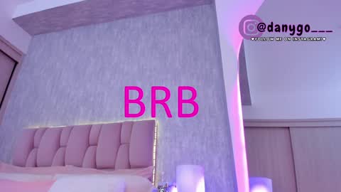 Snapshot of zarianaevanz chatting on 01-29-25, 01:37 Zariana online show from 01-29-25, 01:37