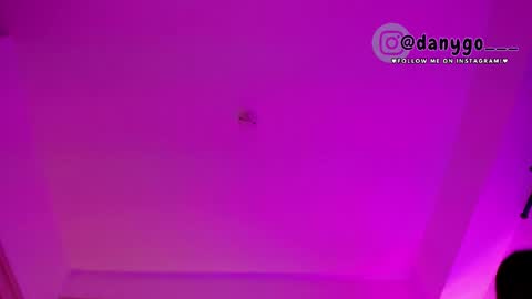 Snapshot of zarianaevanz chatting on 02-22-25, 11:03 Zariana online show from 02-22-25, 11:03