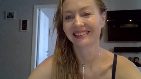 Zarina Swift online show from 10-26-25, 06:19