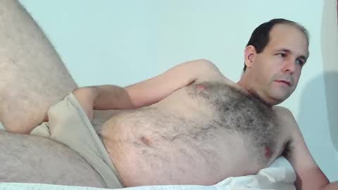 Snapshot of zasss40 chatting on 12-02-25, 01:22 Alex online show from 12-02-25, 01:22