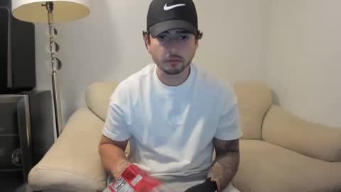 Snapshot of zaylanez chatting on 01-07-25, 02:10 Zay lanez online show from 01-07-25, 02:10