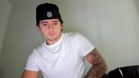 Snapshot of zaylanez chatting on 01-13-25, 09:20 Zay lanez online show from 01-13-25, 09:20