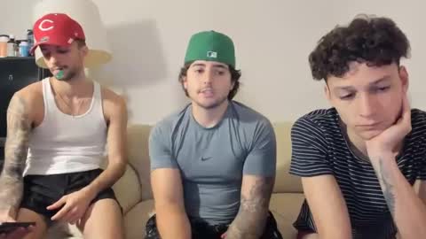 Snapshot of zaylanez chatting on 02-04-25, 05:31 Zay lanez online show from 02-04-25, 05:31