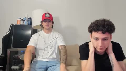 Snapshot of zaylanez chatting on 02-05-25, 10:01 Zay lanez online show from 02-05-25, 10:01