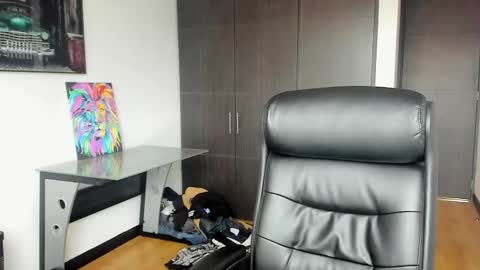 Zayn online show from 11-05-25, 11:32