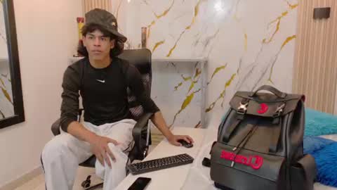 Zayn online show from 08-01-26, 06:40