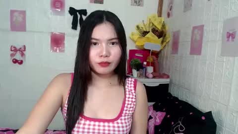 Yumi online show from 11-21-25, 03:49