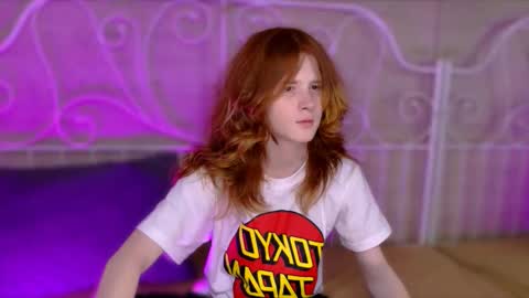 Snapshot of zaynginger chatting on 12-21-25, 10:55 ZAYN online show from 12-21-25, 10:55