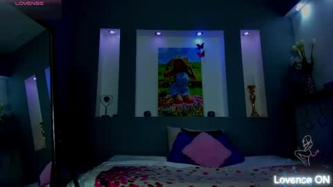 Karolyne online show from 05-15-26, 12:01