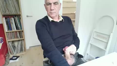 zeep16 online show from 11-19-25, 11:54