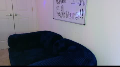 Snapshot of zelestials chatting on 07-12-26, 02:24 Zelestials online show from 07-12-26, 02:24
