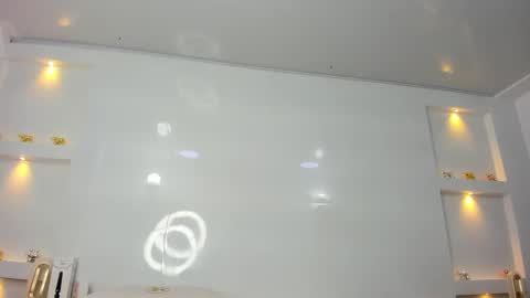 Zenda Evans online show from 12-03-25, 03:47