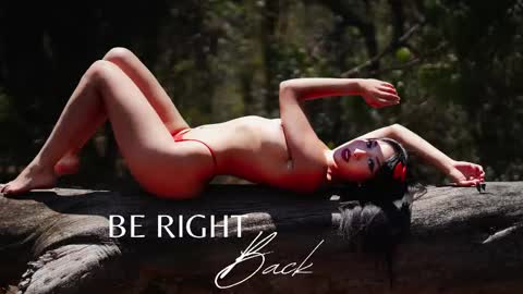 Zendaya online show from 02-26-25, 05:20