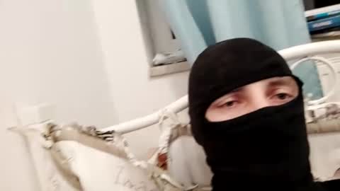 zenek1989007 online show from 12-20-24, 07:50