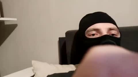 Snapshot of zenek1989007 chatting on 02-19-25, 11:25 zenek1989007 online show from 02-19-25, 11:25