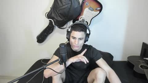 zenzhu online show from 12-21-24, 05:03