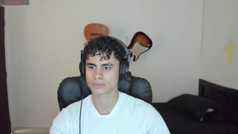 zenzhu online show from 11-05-25, 01:33