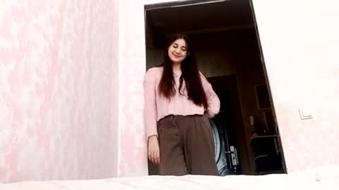 Snapshot of zeniabrossoit chatting on 03-01-26, 05:09 zeniabrossoit online show from 03-01-26, 05:09